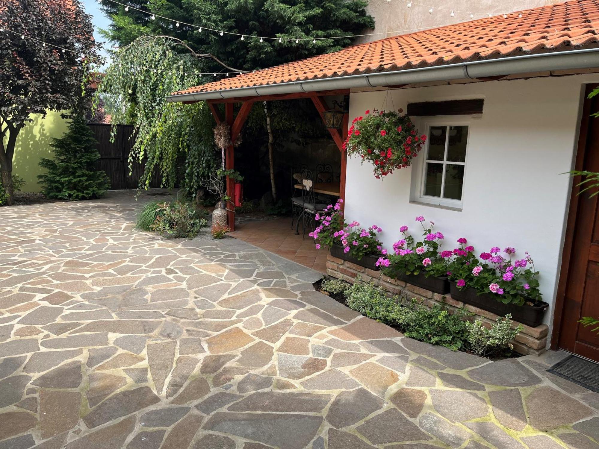 Penzion Primášé Dolni Vestonice Extérieur photo