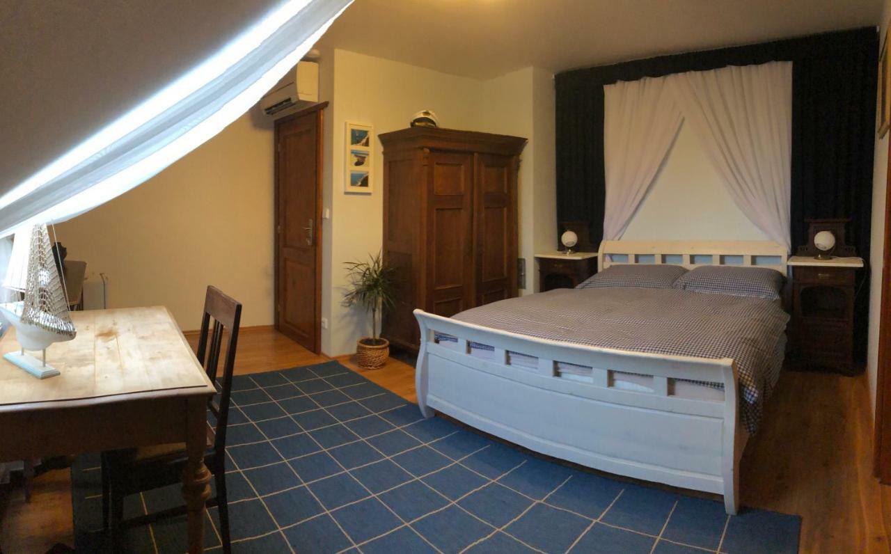 Penzion Primášé Dolni Vestonice Extérieur photo